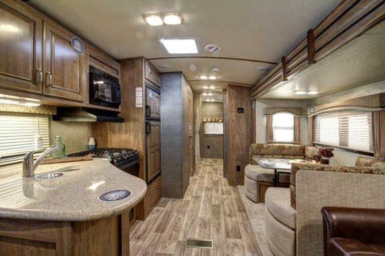 Golden Riverfront Campground Hotel Екстериор снимка