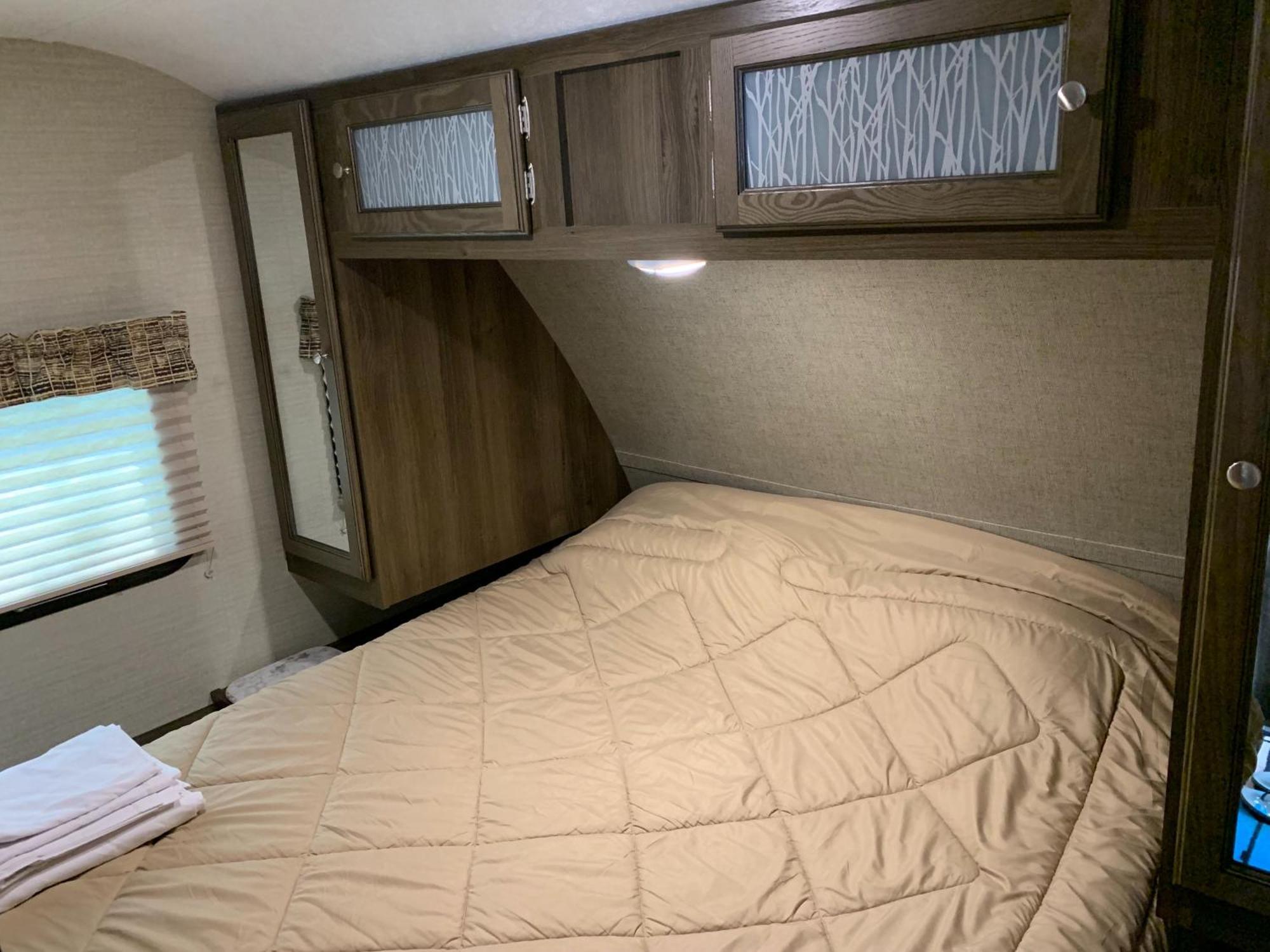Golden Riverfront Campground Hotel Екстериор снимка